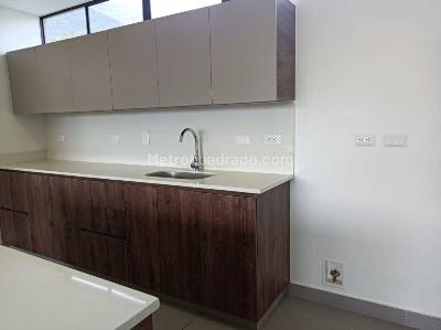 Apartamento de 3 alcobas en arriendo en El Tesoro, Medellín, 127 m² · foto 8 de 20