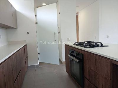 Apartamento en arriendo en El Tesoro, Medellín · foto 6 de 20