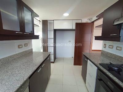 Apartamento de 3 alcobas en arriendo en Santa Maria De Los Angeles, Medellín, 126 m² · foto 5 de 20