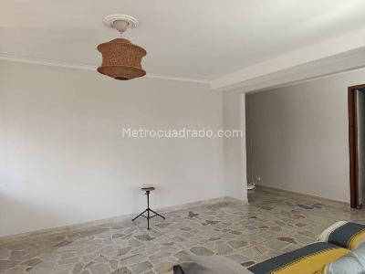 Apartamento de 4 alcobas en arriendo en Las Lomas 2, Medellín, 170 m² · foto 2 de 20