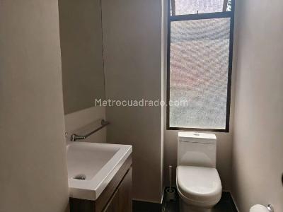 Apartamento de 4 alcobas en arriendo en Las Lomas 2, Medellín, 170 m² · foto 15 de 20