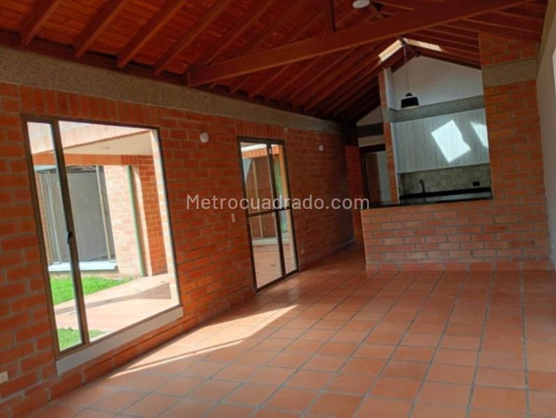 2BR House in Retiro (130 m²) - 4