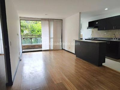 Apartaestudio en arriendo en Los Balsos N, Medellín, 64 m² · foto 1 de 9