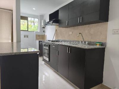 Apartaestudio en arriendo en Los Balsos N, Medellín, 64 m² · foto 3 de 9