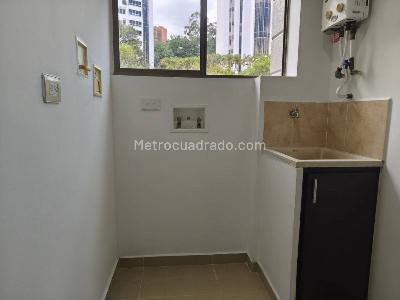 Apartaestudio en arriendo en Los Balsos N, Medellín, 64 m² · foto 9 de 9