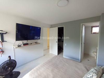 Apartamento de 2 alcobas en arriendo en Santa Maria De Los Angeles, Medellín, 80 m² · foto 8 de 13