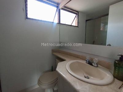 Apartamento de 2 alcobas en arriendo en Santa Maria De Los Angeles, Medellín, 80 m² · foto 10 de 13