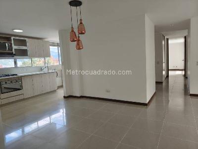 Apartamento de 3 alcobas en arriendo en Los Balsos N, Medellín, 117 m² · foto 2 de 20