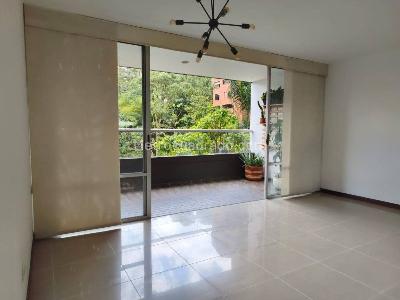 Apartamento de 3 alcobas en arriendo en Los Balsos N, Medellín, 117 m² · foto 4 de 20