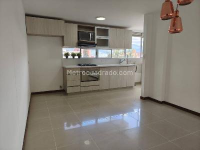 Apartamento de 3 alcobas en arriendo en Los Balsos N, Medellín, 117 m² · foto 5 de 20
