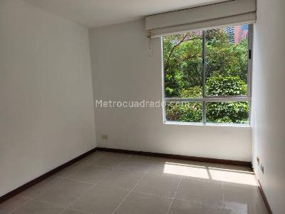 Apartamento de 3 alcobas en arriendo en Los Balsos N, Medellín, 117 m² · foto 8 de 20