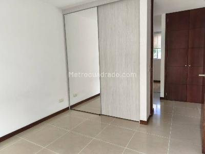 Apartamento de 3 alcobas en arriendo en Los Balsos N, Medellín, 117 m² · foto 10 de 20