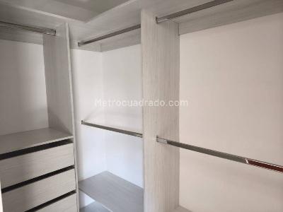 Apartamento de 3 alcobas en arriendo en Los Balsos N, Medellín, 117 m² · foto 14 de 20