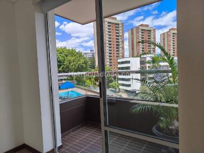 Apartamento de 3 alcobas en arriendo en Los Balsos N, Medellín, 117 m² · foto 19 de 20