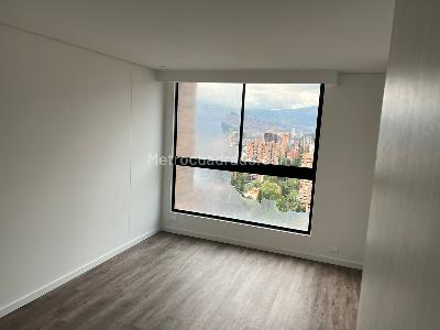 Apartamento en arriendo en Lalinde, Medellín · foto 9 de 20