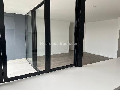 Apartamento en arriendo en Lalinde, Medellín · foto 14 de 20