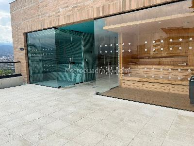 Apartamento en arriendo en Lalinde, Medellín · foto 16 de 20