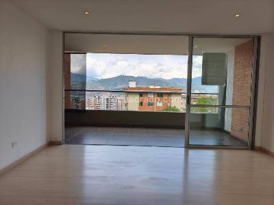 Apartamento de 2 alcobas en arriendo en Rocio De La Mañana, Envigado, 85 m² · foto 2 de 19