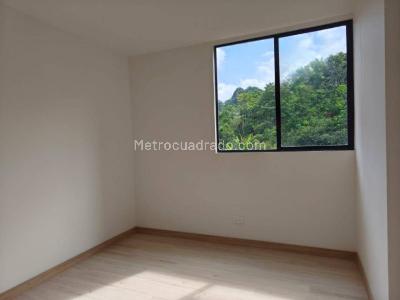 Apartamento de 3 alcobas en arriendo en El Chingui, Envigado, 92 m² · foto 9 de 20