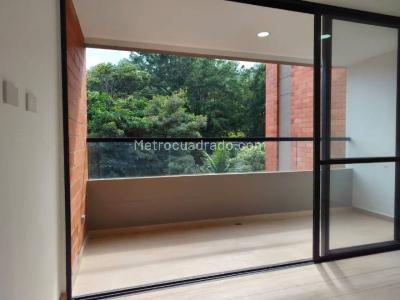 Apartamento de 3 alcobas en arriendo en El Chingui, Envigado, 92 m² · foto 18 de 20