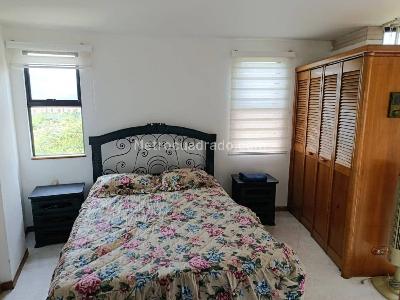 Apartaestudio en arriendo en Patio Bonito, Medellín, 38 m² · foto 4 de 5