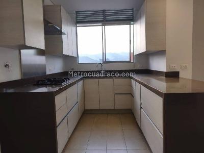 Apartamento de 3 alcobas en arriendo en La Florida, Medellín, 158 m² · foto 6 de 20
