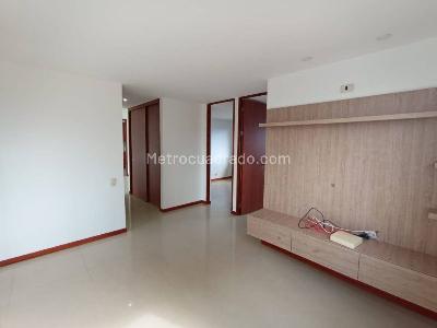 Apartamento de 3 alcobas en arriendo en Los Balsos Ii, Medellín, 120 m² · foto 2 de 20