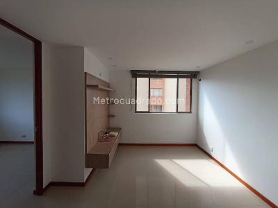 Apartamento de 3 alcobas en arriendo en Los Balsos Ii, Medellín, 120 m² · foto 3 de 20