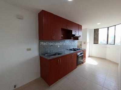 Apartamento de 3 alcobas en arriendo en Los Balsos Ii, Medellín, 120 m² · foto 6 de 20