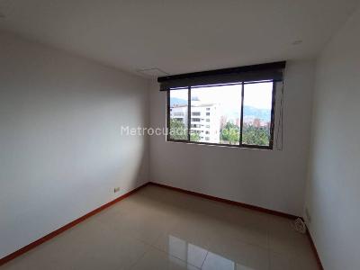 Apartamento de 3 alcobas en arriendo en Los Balsos Ii, Medellín, 120 m² · foto 8 de 20