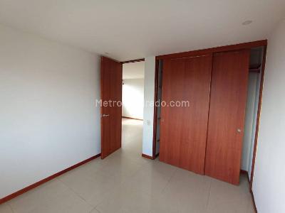 Apartamento de 3 alcobas en arriendo en Los Balsos Ii, Medellín, 120 m² · foto 13 de 20
