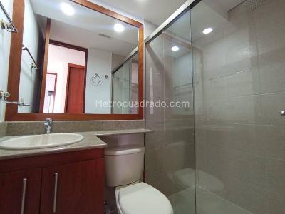 Apartamento de 3 alcobas en arriendo en Los Balsos Ii, Medellín, 120 m² · foto 18 de 20