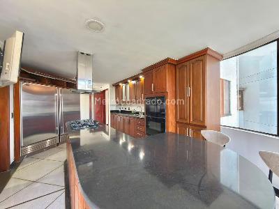 Apartamento en arriendo en Los Balsos N, Medellín · foto 6 de 15