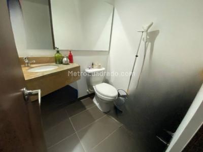 Apartaestudio en arriendo en Los Balsos Ii, Medellín, 56 m² · foto 11 de 14