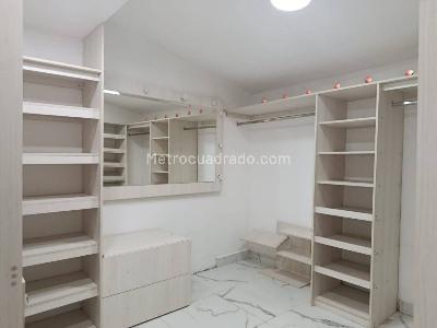 Casa de 3 alcobas en arriendo en Pilsen, Itagüí, 280 m² · foto 13 de 20