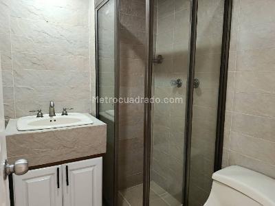 Casa de 3 alcobas en arriendo en Pilsen, Itagüí, 280 m² · foto 18 de 20