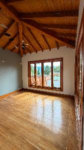 Casa de 3 alcobas en arriendo en Loma De La Esmeralda, Envigado, 280 m² · foto 7 de 17