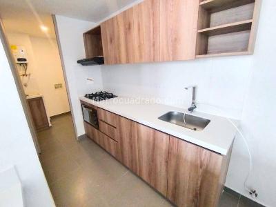 Apartamento en arriendo en Villa Carlota, Medellín · foto 3 de 12