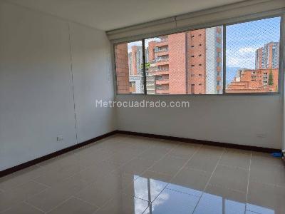 Apartamento en arriendo en Castropol, Medellín · foto 9 de 19