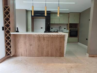 Apartamento en arriendo en El Tesoro, Medellín · foto 7 de 20