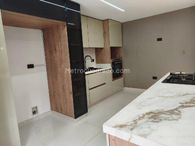 Apartamento en arriendo en El Tesoro, Medellín · foto 8 de 20