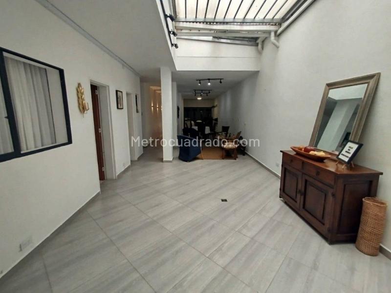 5BR House in Las Acacias (210 m²)
