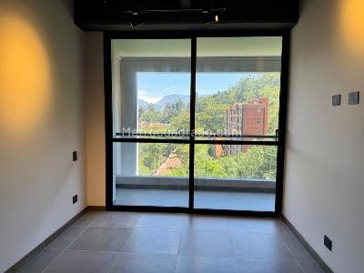 Apartamento de 2 alcobas en arriendo en Altos Del Poblado, Medellín, 85 m² · foto 3 de 17