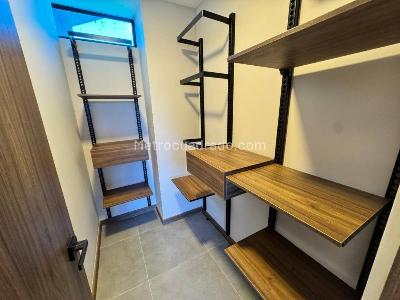 Apartamento de 2 alcobas en arriendo en Altos Del Poblado, Medellín, 85 m² · foto 8 de 17