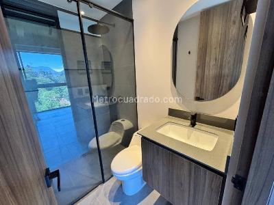 Apartamento de 2 alcobas en arriendo en Altos Del Poblado, Medellín, 85 m² · foto 12 de 17