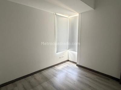 Apartamento de 3 alcobas en arriendo en La Asomadera 2, Medellín, 76 m² · foto 9 de 10