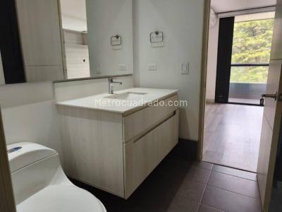 Apartaestudio en arriendo en Los Balsos N, Medellín, 63 m² · foto 7 de 13