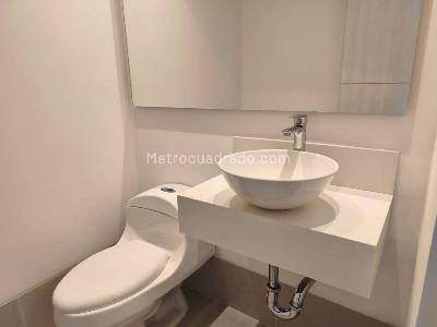 Apartaestudio en arriendo en Los Balsos N, Medellín, 63 m² · foto 10 de 12