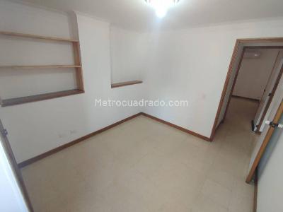 Apartamento en arriendo en Laureles, Medellín · foto 13 de 19