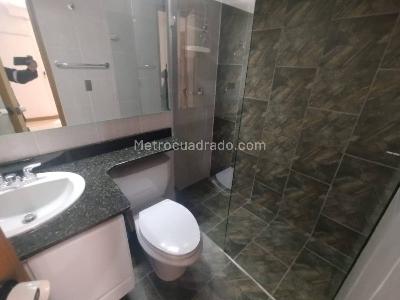 Apartamento en arriendo en Laureles, Medellín · foto 14 de 19